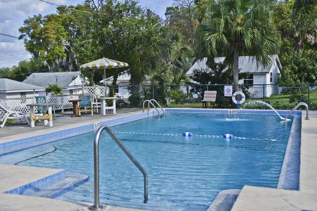Lake Ida Beach Resort Winter Haven Bagian luar foto