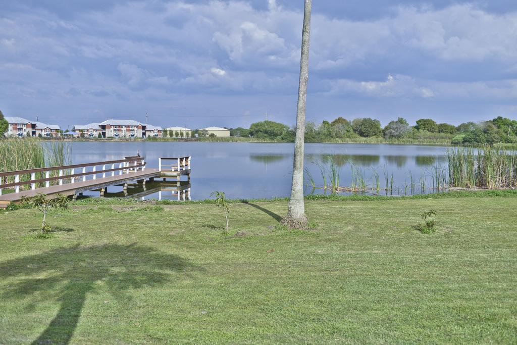 Lake Ida Beach Resort Winter Haven Bagian luar foto